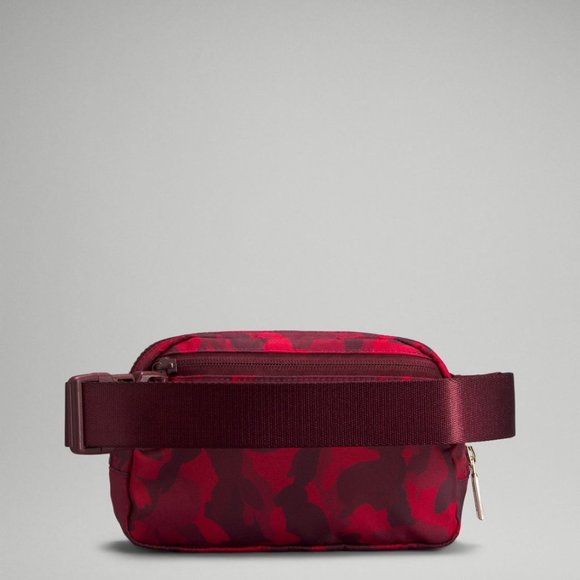 ⭐️BUNDLE⭐️Lululemon New Year (Red belt bag, Rabbit belt bag, Bucket bag & hat) - Picture 10 of 13